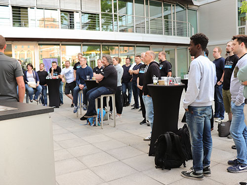 Thomas Schanko stellt den Cocktailbooster vor Foto von dem Vortrag von Thomas Schanko