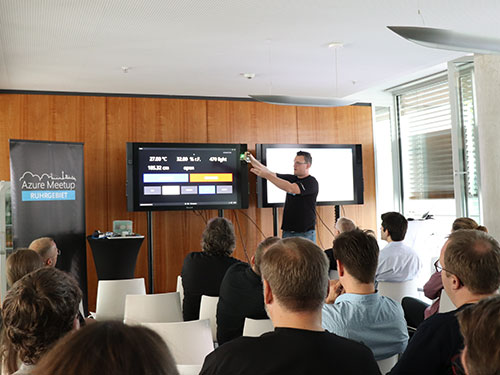 Christian Kratky mit seiner Session Azure Meetup Ruhrgebiet Foto von Christian Kratky