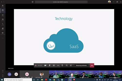 Ein Screenshot vom Online Azure Ruhrgebiet Meetup mit einem Bild von einer Wolke mit dem Text Technology und SaaS.