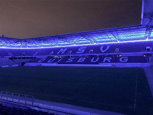 Foto vom MSV Stadion bei Nacht