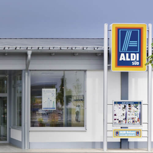 Bild vom Eingang einer ALDI SÜD Filiale.