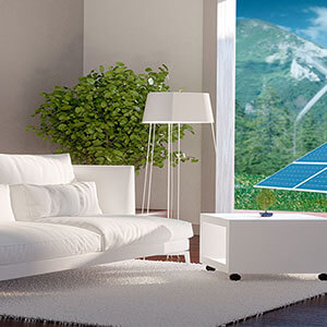 Ein Bild von einem Smart Home Wohnzimmer mit weißem Sofa, weißer Lampe, weißem Teppich, weißem Tisch und Fenster.